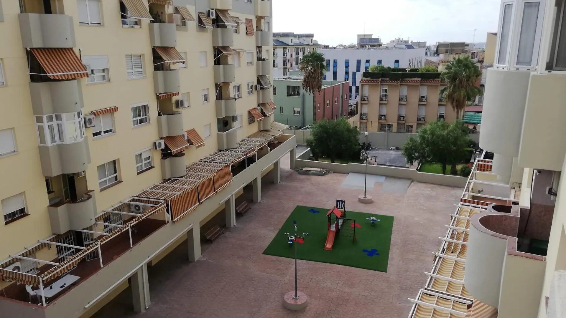 Apartment El Rincon Florida Home - Con Parking Privado - Av Carlos Haya Malaga